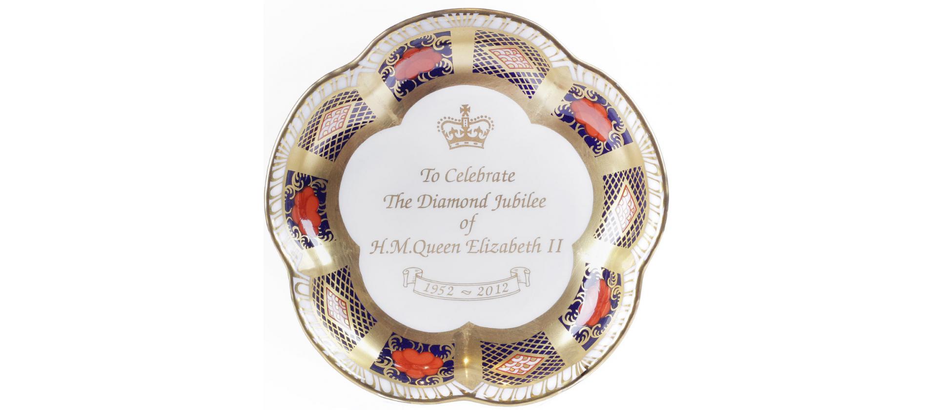 Porcelain saucer Royal Crown Derby Japan big